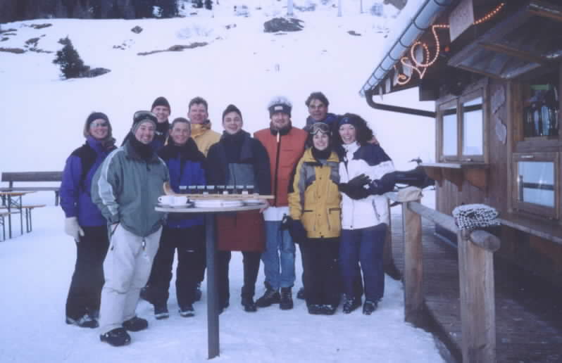 Livin' Large At The Lamponi Lounge!